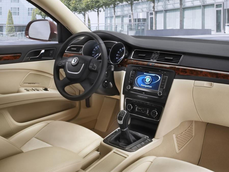  Skoda Superb 2008 года  (фото 64 из 131)